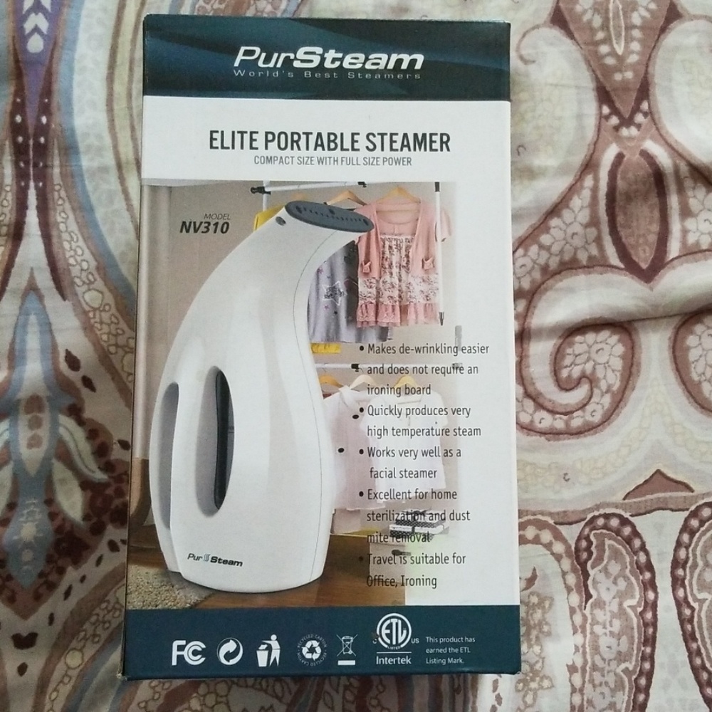 NWT PurSteam Portable Steamer/Lint +Fabric Brushes